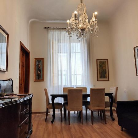 Accanto Al Duomo Florencja Zewnętrze zdjęcie